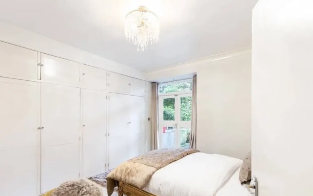 Beautiful 2bed Apt W/garden in Kensington