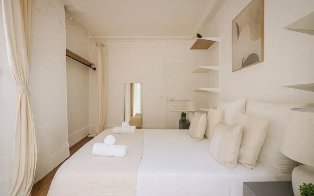 Spacieux appartement  a Montmartre