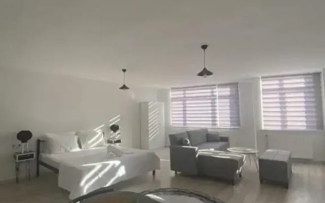 No19 Pendik Suit