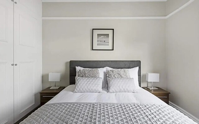 Beautiful Abode In Fulham Broadway