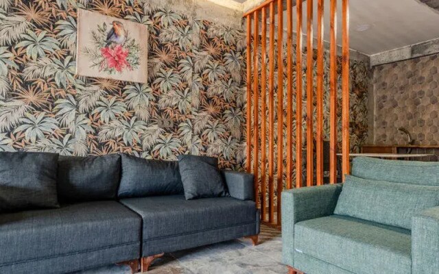 Marjoram Otel