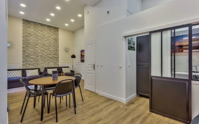 05 - Designed Parisian Flat