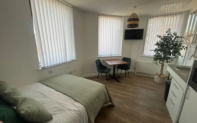 Liverpool City Center Apartment With Views