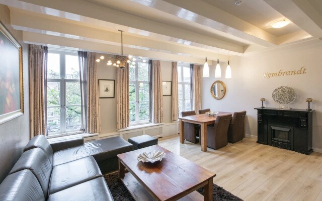 Dutch Masters Apartments