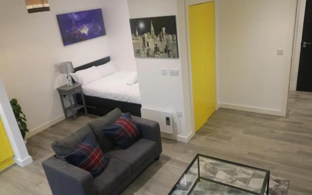 Lovely studio apartment in Sheffield