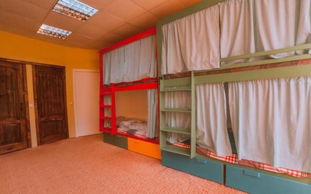 More Gor Hostel