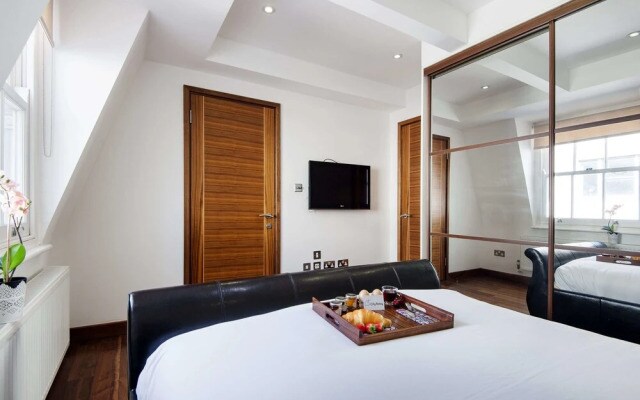 Bright Cleveland Street Apartment - SHS