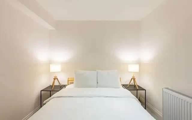 Flat 5 Min to Taksim With Backyard in Cihangir