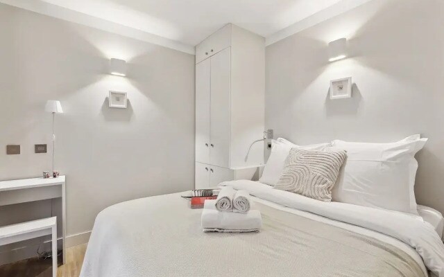 Chic 2BR 2BA near Place des Vosges