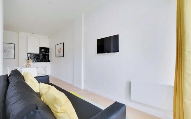 Apartment for 4 Person in Nanterre