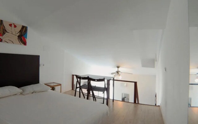 Estudio cercano a Plaza Castilla CBA3