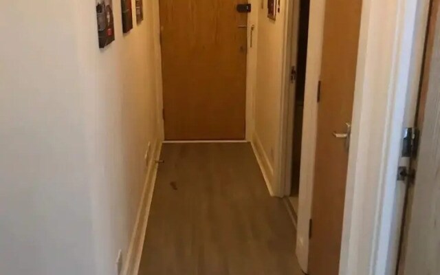 Spacious 1 Bedroom Flat Near Charterhouse Square