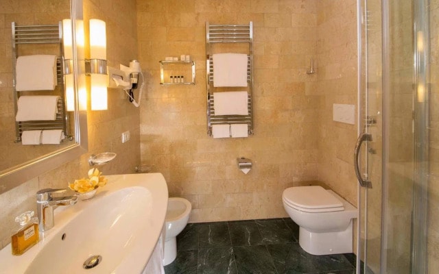Отель Santa Costanza by OMNIA hotels