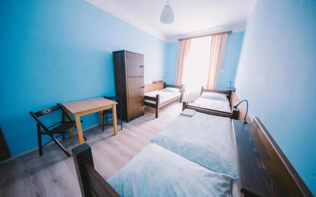 Hostel Dakura