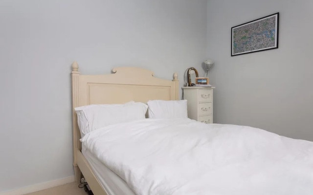 One Bedroom Apartment Near Brixton Station