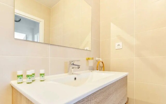 Pleasant Apt With Balcony-6p-close to Disney/paris