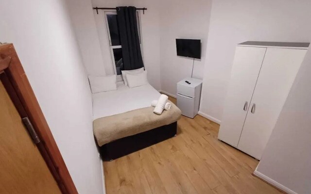 Modern Studios Malvern Road