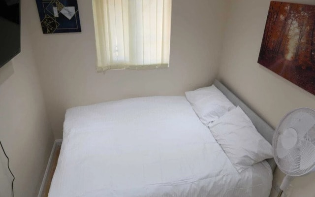 Budget 4-bedrooms In Thamesmead