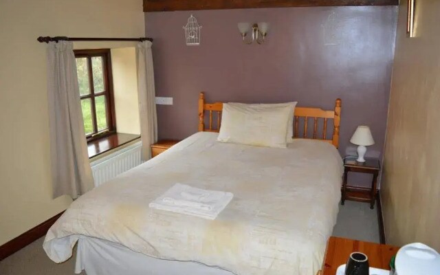 Hopley House Bed & Breakfast