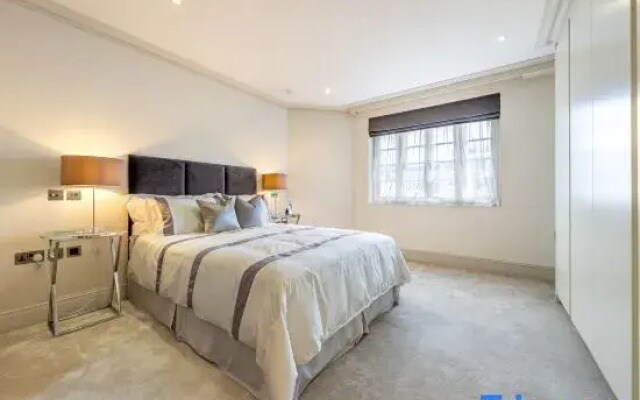 Royal Mayfair Villa