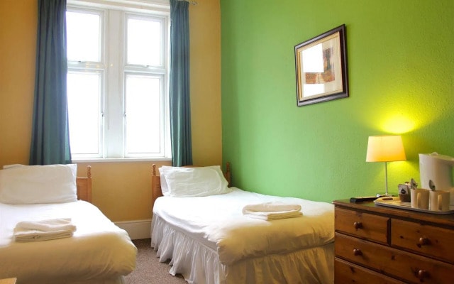 Antigallican - Campus Accommodation