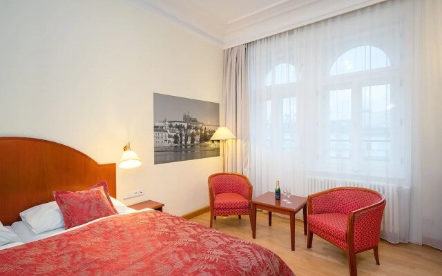 Marks Apart Hotel