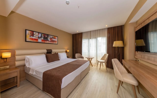 38 Hotel