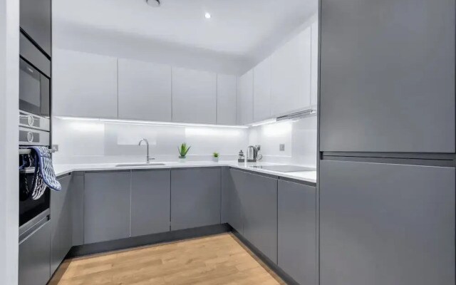 Two Bedroom Apartment in Hackney Wick