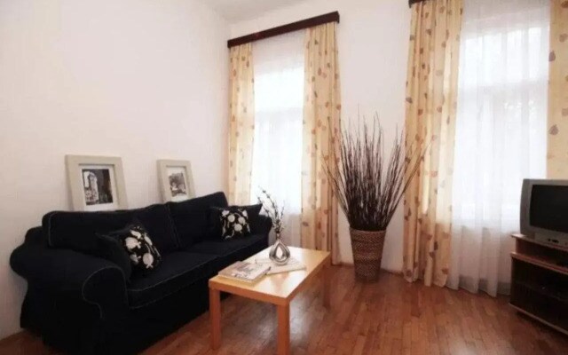 Old Town Apartment Spalena