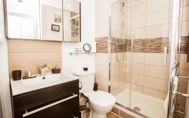 Pimlico Central London Suite near Victoria