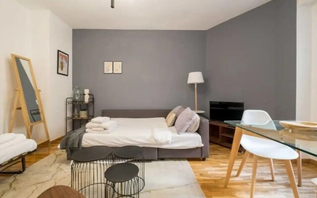 Lovely Modern 1Bed Apt in the city centre, nr metro