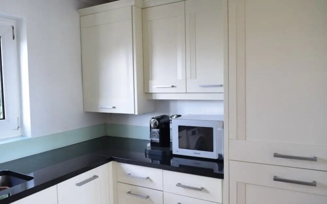 Chic 1 Bedroom Apartment in Fulham