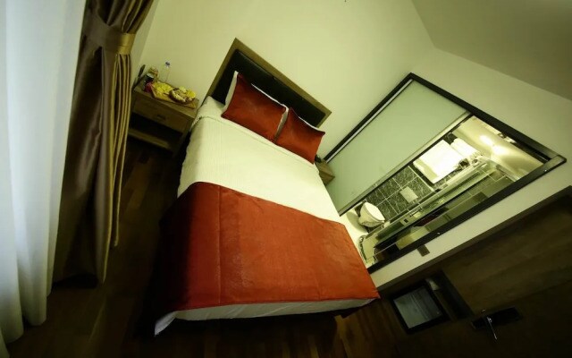 Pandora Hotel