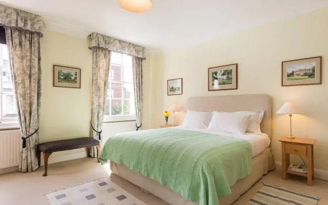 JOIVY Luxurious 2BR flat in Pimlico, near Warwick sq