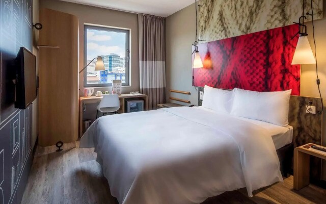 ibis Istanbul West