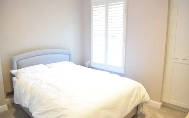 Bright, Vibrant 1 BD Apartment in Sth Hampstead