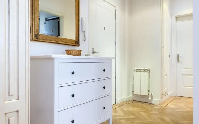 CHIC APARTMENT GRAN VIA I - ElevenHost