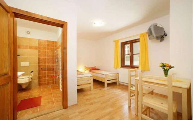 Hotel Garni Myší Díra