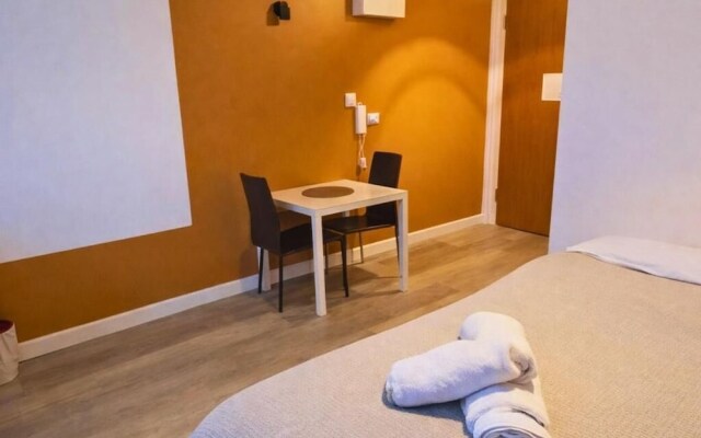 Stylish City Escape near Cavern Quarter