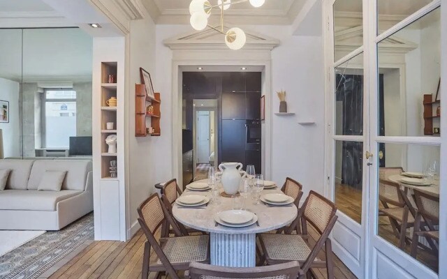 Elegant Appartment St Germain des Pres Invalides