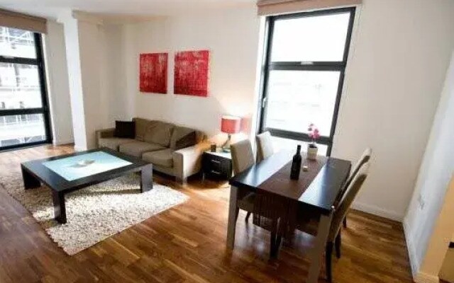 Discovery Dock Apartments East