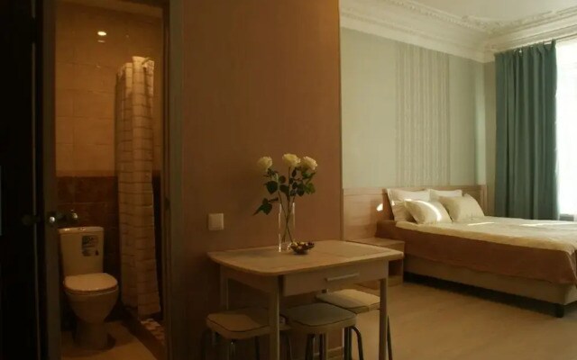 Apart33
