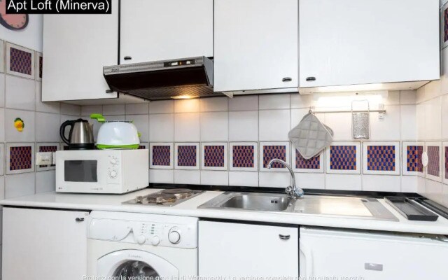 Diana in Pantheon Apartment