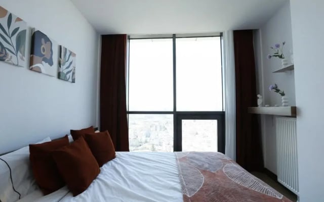 Lovely and Central Flat with City View in Atasehir