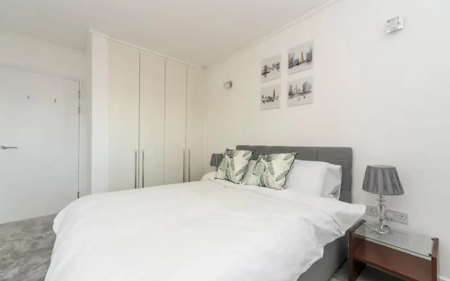 Riverside Stunning Flat In London Close To The O2