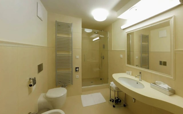 Esmarin Wellness Hotel