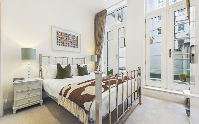 Be London - The Lincoln's Inn Residences