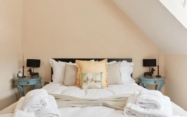 Olde Englishe Flat 10