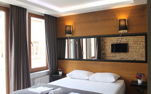 Xenia Hotel