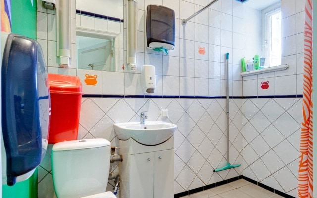 Funky Backpackers Hostel & Apartments